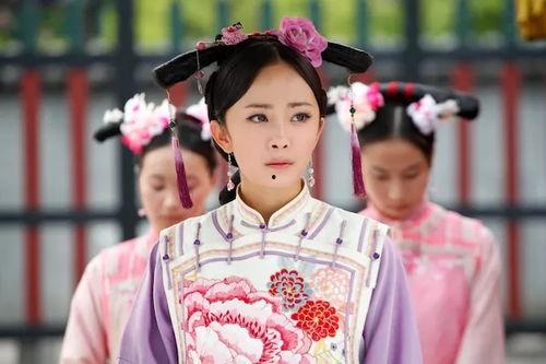 宫部凉花的照片,光影交织下的文学女神