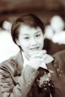 香港演员朱茵个人资料,香港影视圈的璀璨星辉与浪漫传奇